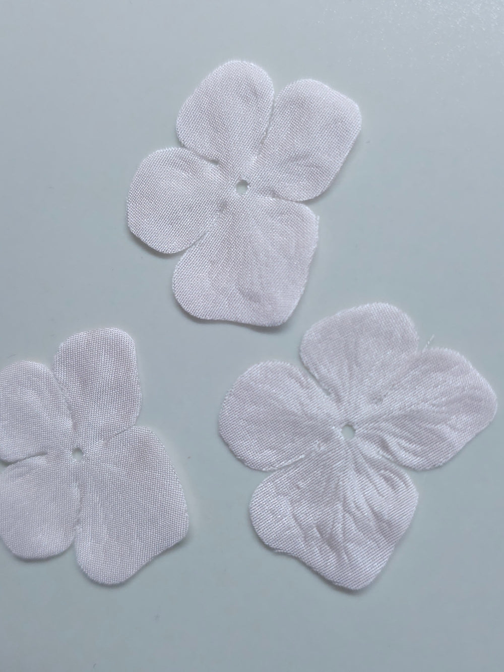 3 fleurs hortensia en pongé de soie rose clair pour bijoux mariage, scrapbooking, carterie, couture