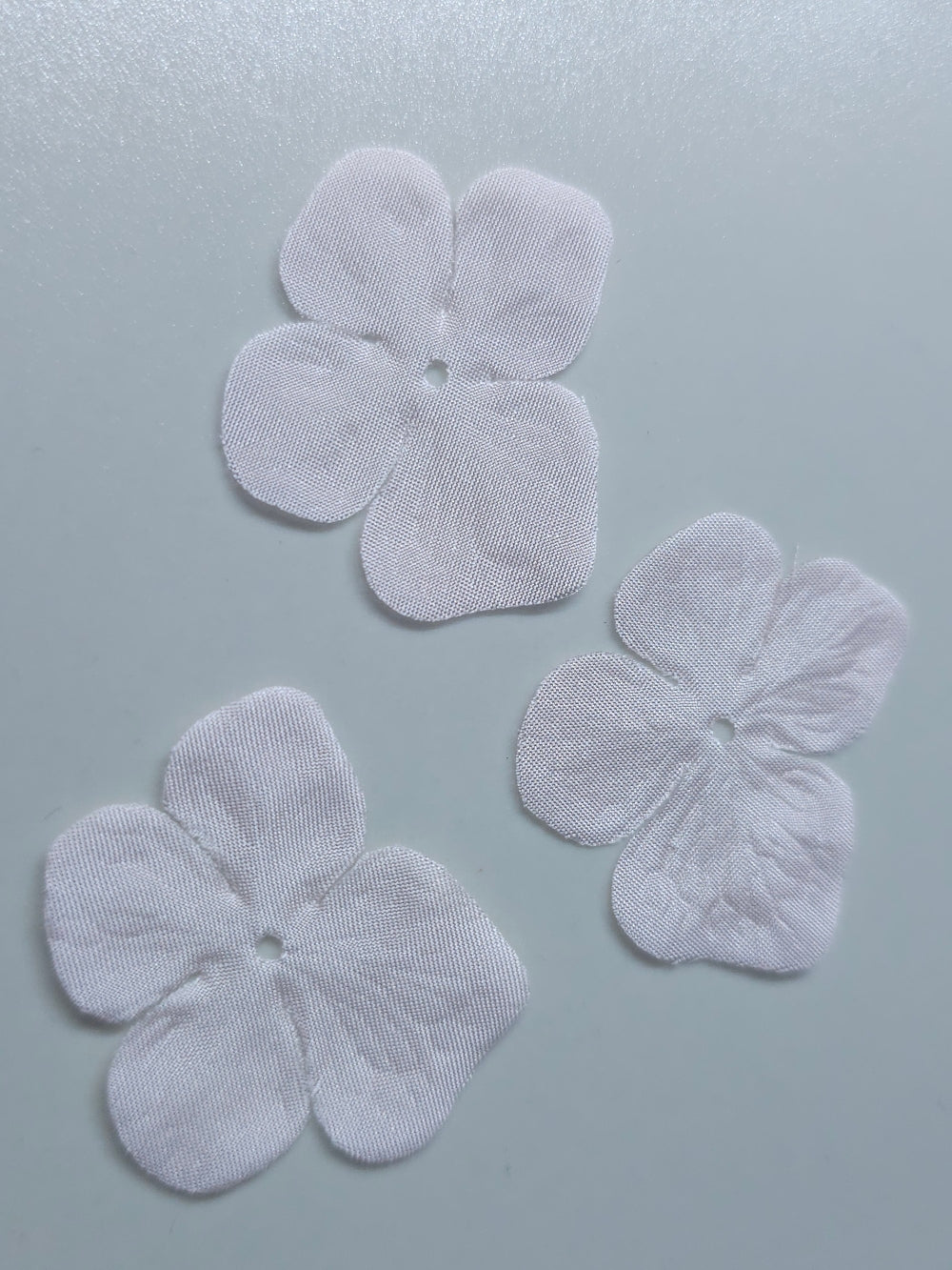 3 fleurs hortensia en pongé de soie rose clair pour bijoux mariage, scrapbooking, carterie, couture