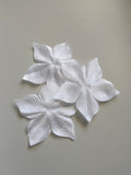 3 fleurs en satin de soie blanc pour bijoux mariage, scrapbooking, carterie, couture