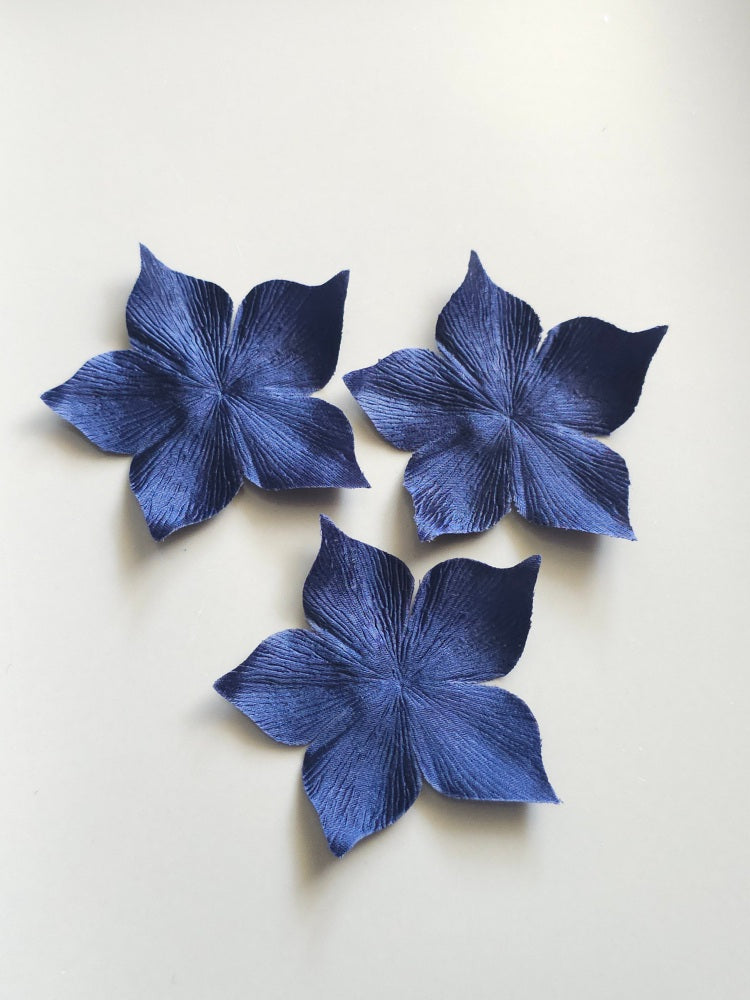 3 fleurs en satin de soie bleu marine pour bijoux mariage, scrapbooking, carterie, couture