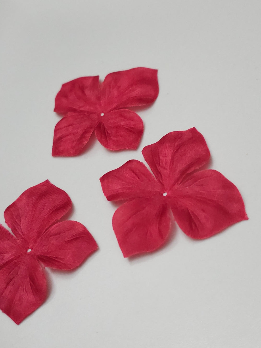 3 papillons en pongé de soie rouge pour bijoux mariage, scrapbooking, carterie, couture