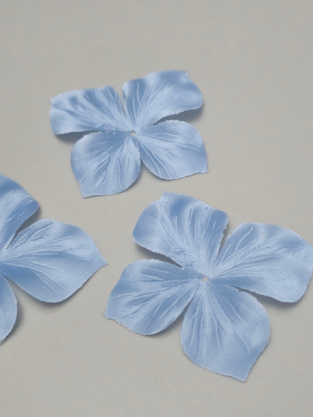 1 papillon en satin de soie bleu pour bijoux mariage, scrapbooking, carterie, couture