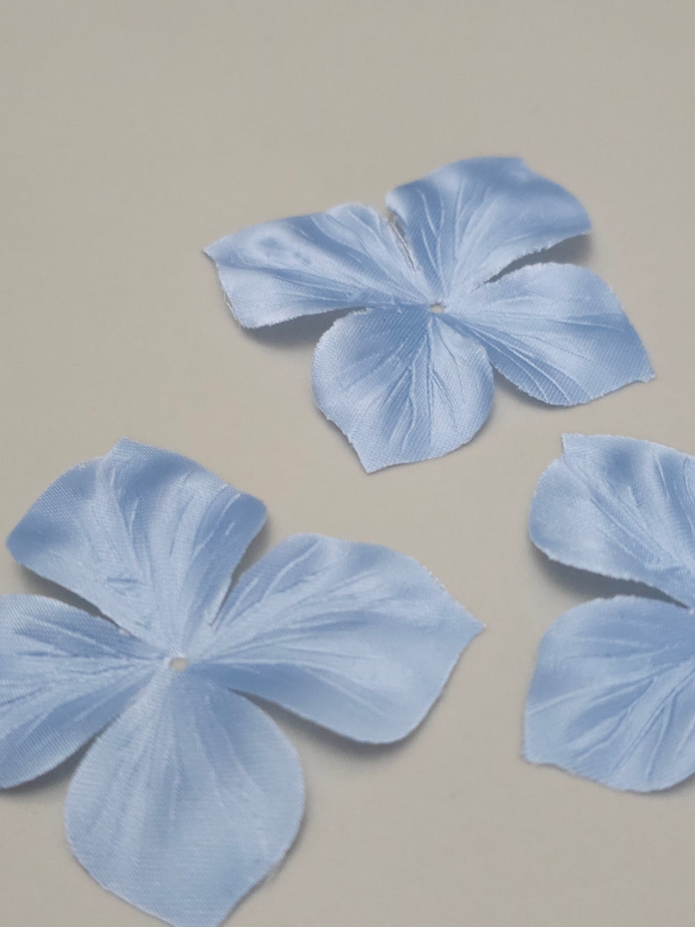 1 papillon en satin de soie bleu pour bijoux mariage, scrapbooking, carterie, couture