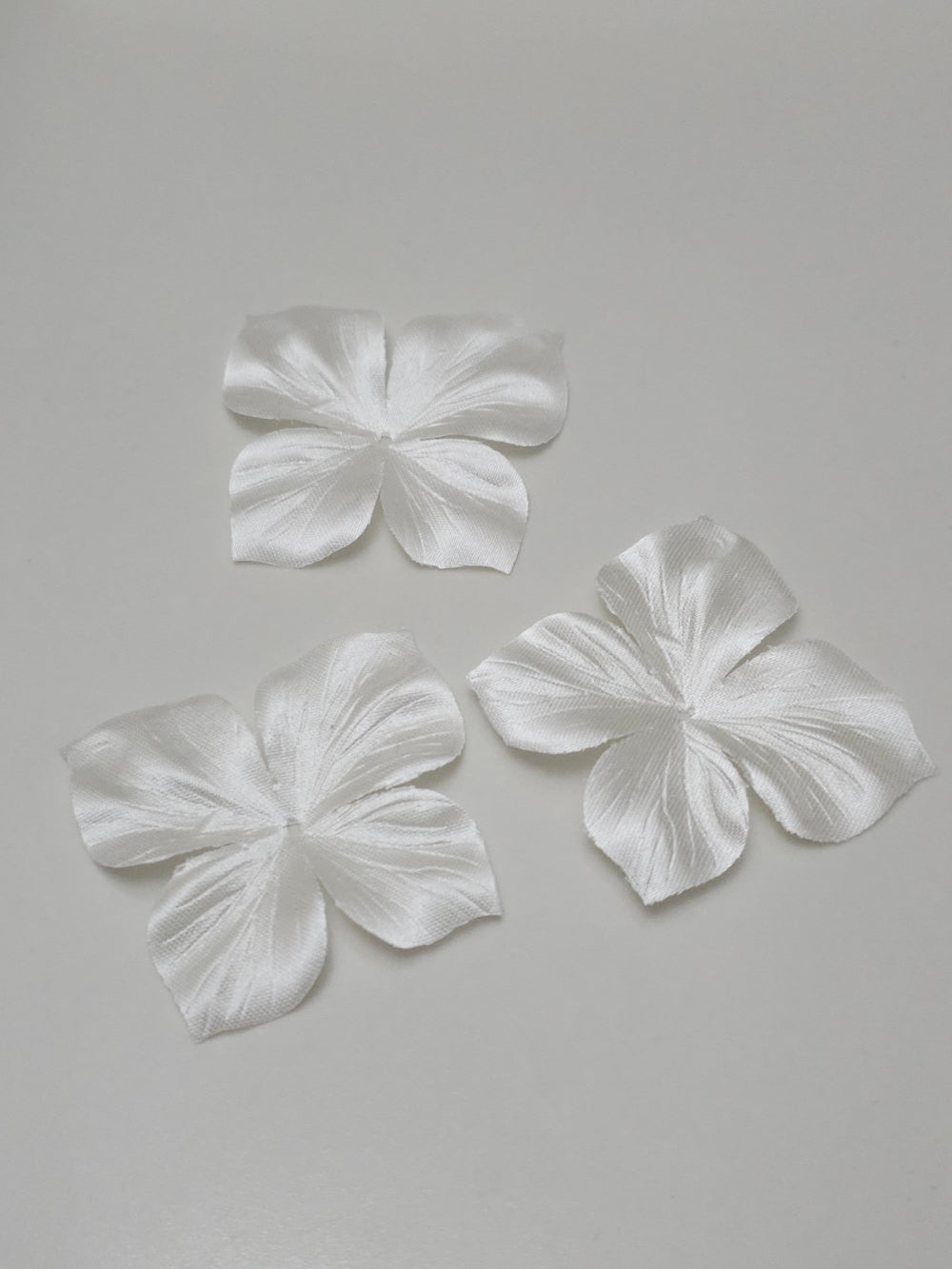 3 papillons en satin de soie ivoire pour bijoux mariage, scrapbooking, carterie, couture