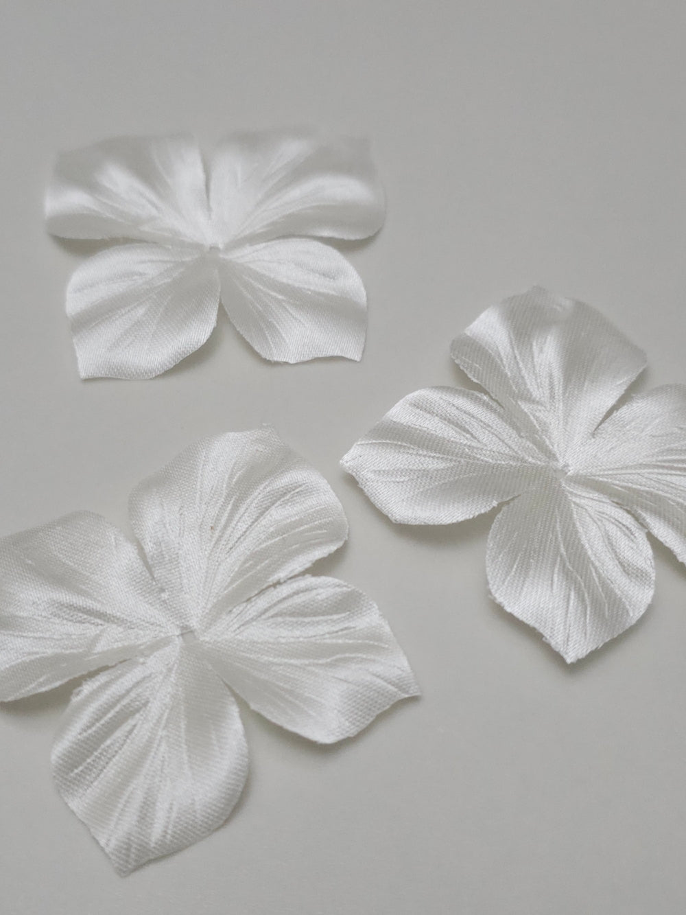 3 papillons en satin de soie ivoire pour bijoux mariage, scrapbooking, carterie, couture