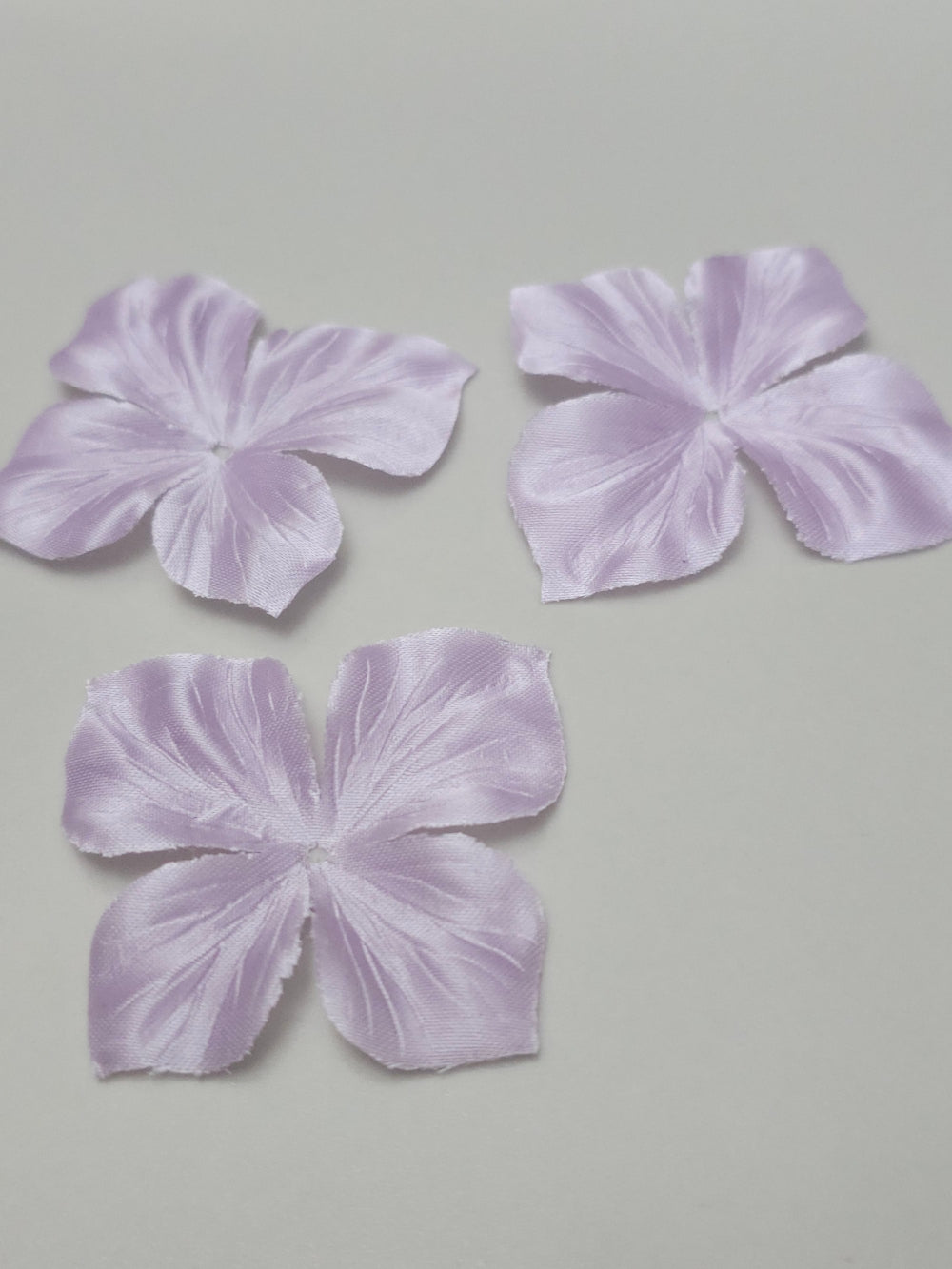 3 papillons en satin de soie violet parme pour bijoux mariage, scrapbooking, carterie, couture